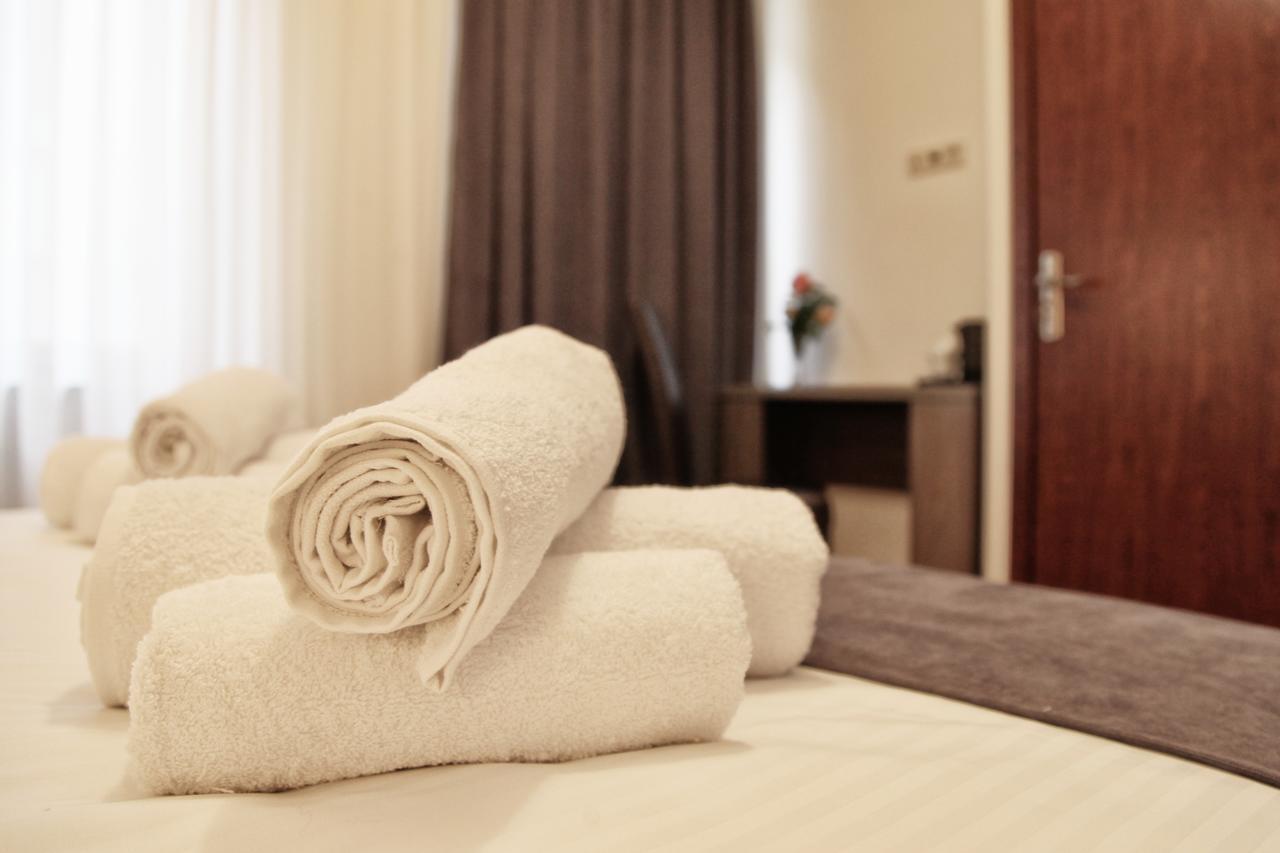 Hotel Four Brothers ティビリシ エクステリア 写真